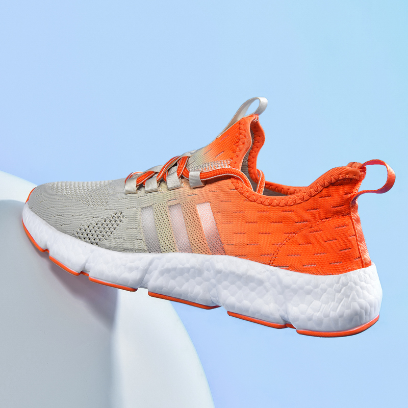 Tênis Quantum Runner Unissex - Design Degradê Grey-Orange com Listras Esportivas